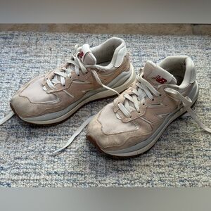New balance 5470 women’s 7.5